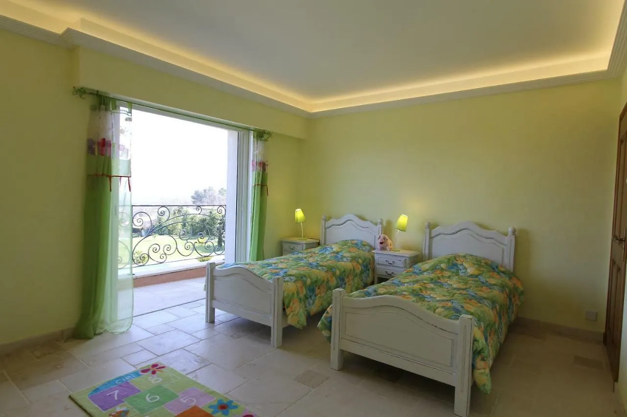 Havre De Paix: 5-Star Prestige Retreat with Spa & Heated Pool Mougins Bed & Breakfast
